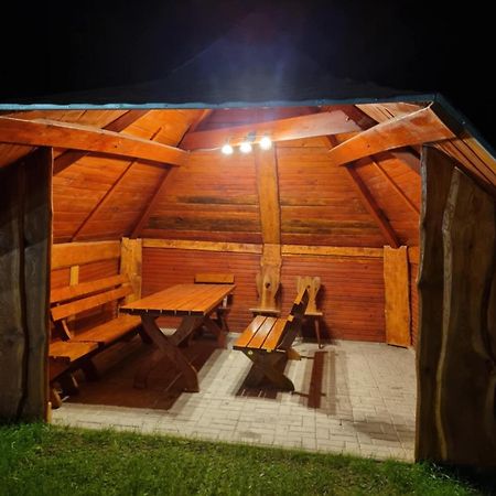 Chata Lieskovec - Chata V Lese Blizko Zubacky Tatranska Strba Bagian luar foto